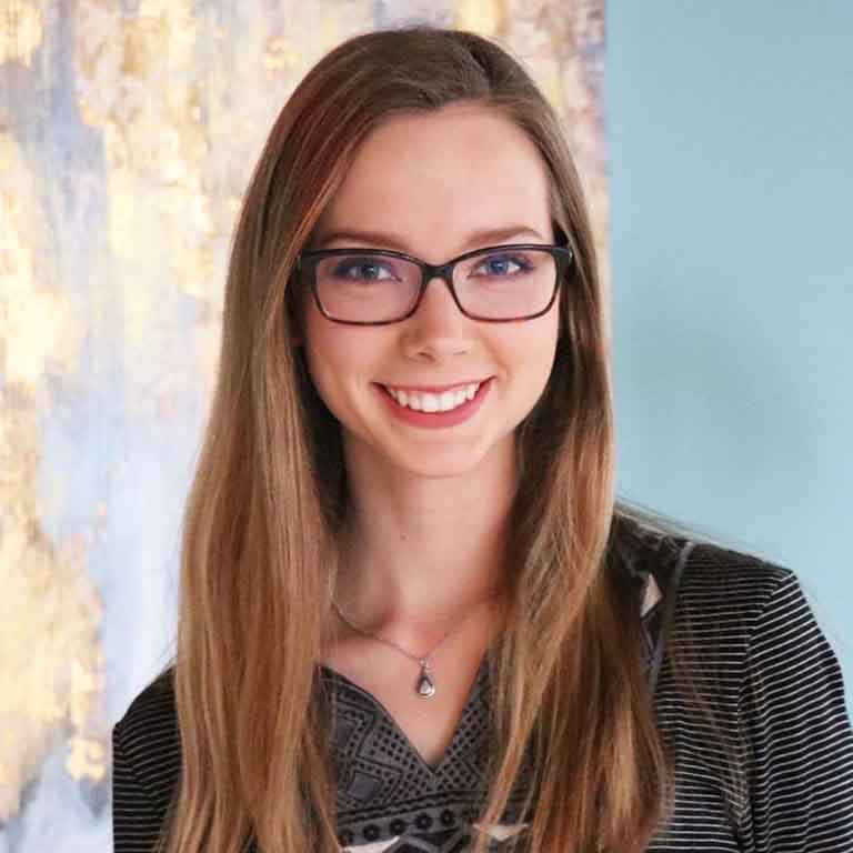 Headshot of Kayla Leversen